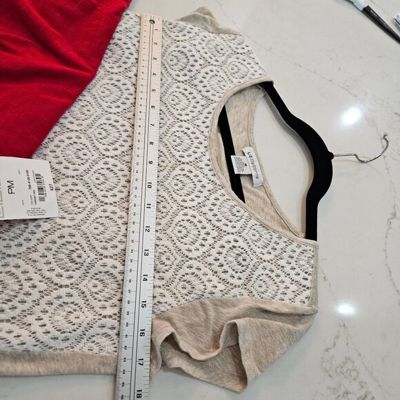 Liz Claiborne Sleeveless Lace Tops Set 3 In Red & White Sizes PM & M - Picture 10 of 10